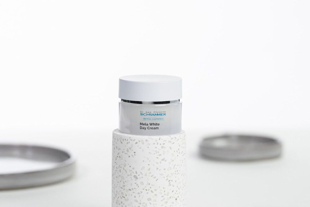 Brightening Day Fluid SPF50 - טיפול יומי לגוון עור אחיד