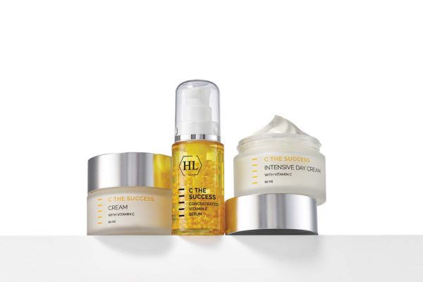 מארז 3 מוצרים ( סרום, קרם יום ,קרם לילה ) לאנטי אייגינג והבהרה  מסדרת C דה סקסס