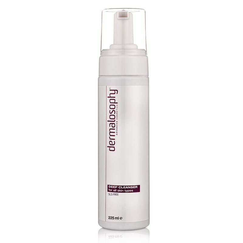 קצף ניקוי לכל סוגי העור לקבלת מחיר צרו קשר 054-7773710 - ריקי פיקל - קליניקה לקוסמטיקה פרא רפואית